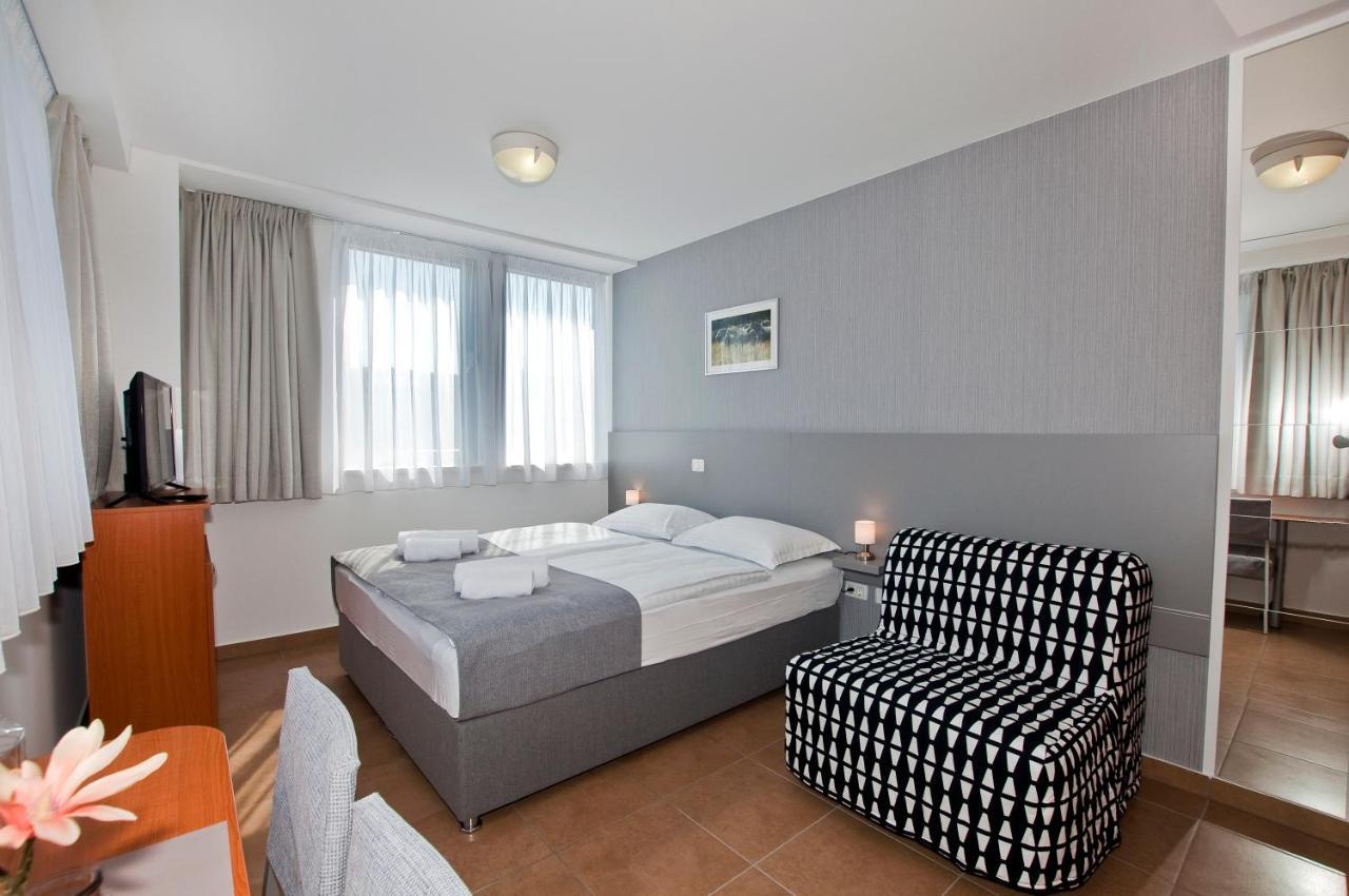 Sežana Sobe Rooms Nataly מראה חיצוני תמונה