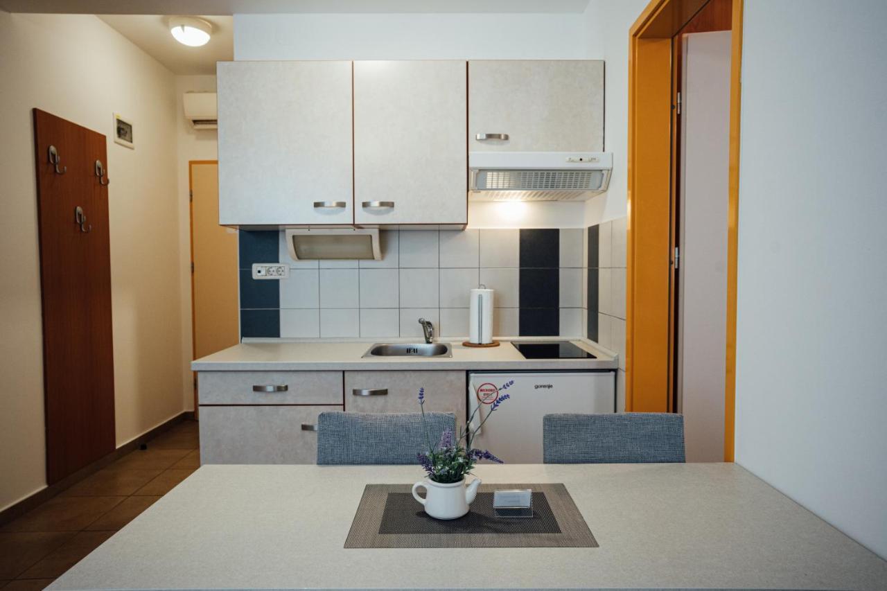 Sežana Sobe Rooms Nataly מראה חיצוני תמונה