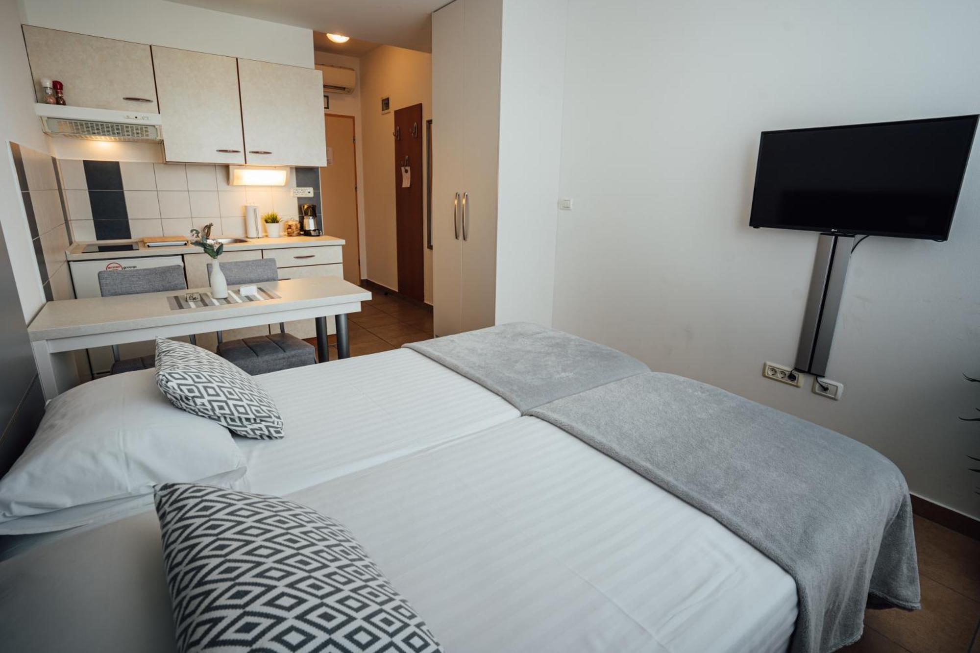 Sežana Sobe Rooms Nataly מראה חיצוני תמונה