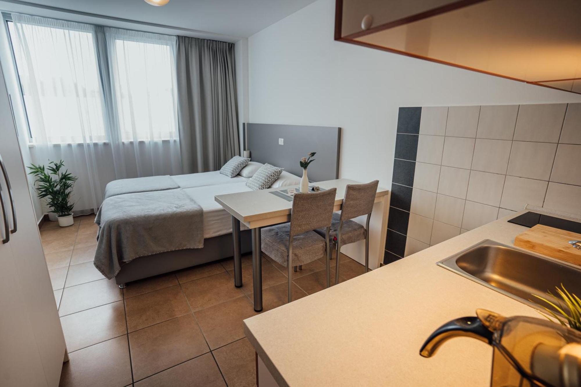 Sežana Sobe Rooms Nataly מראה חיצוני תמונה